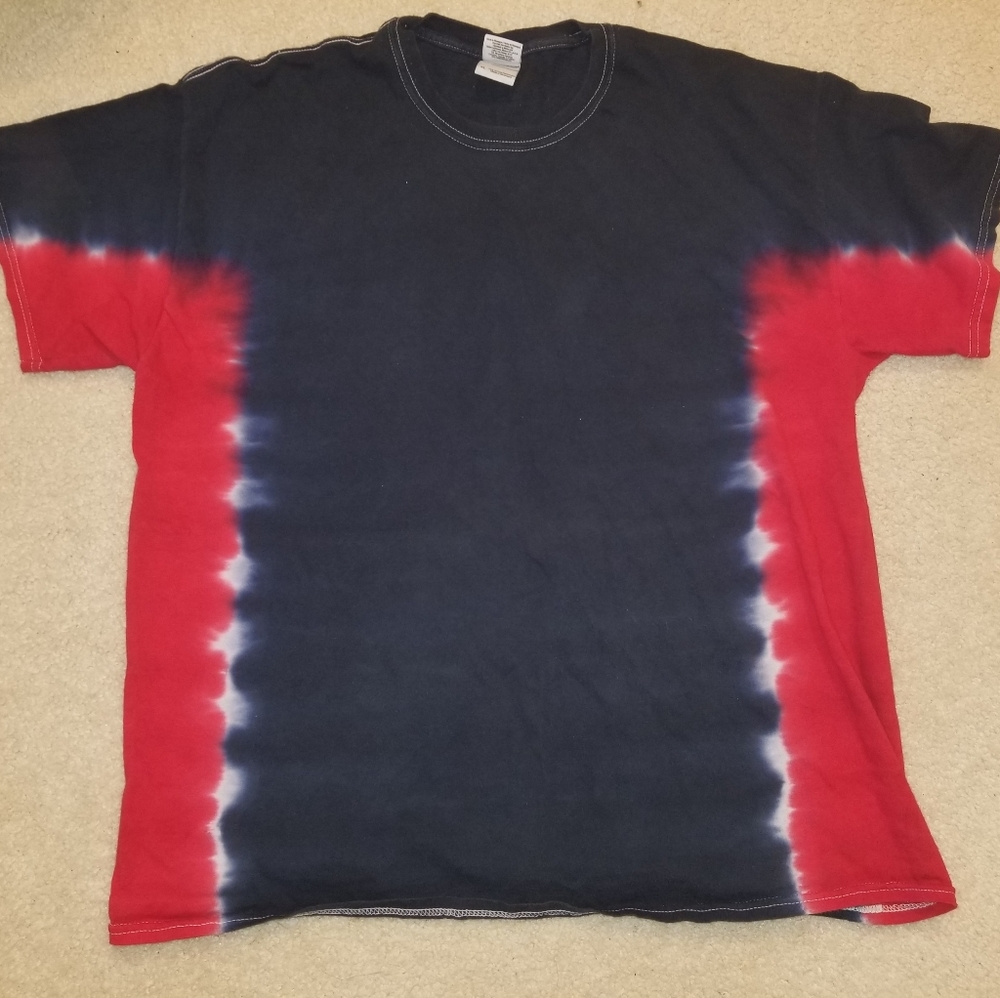 Gildan tie dye custom t-shirt